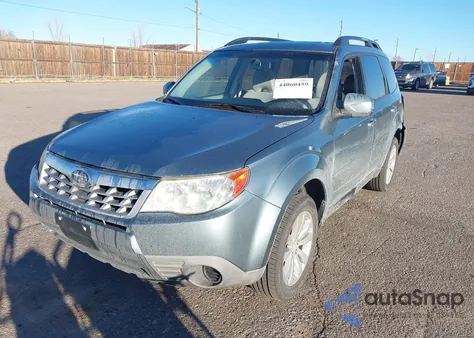 2011 Subaru Forester 2.5X Premium z USA, uszkodzony, nr VIN JF2SHBDC4BH700529